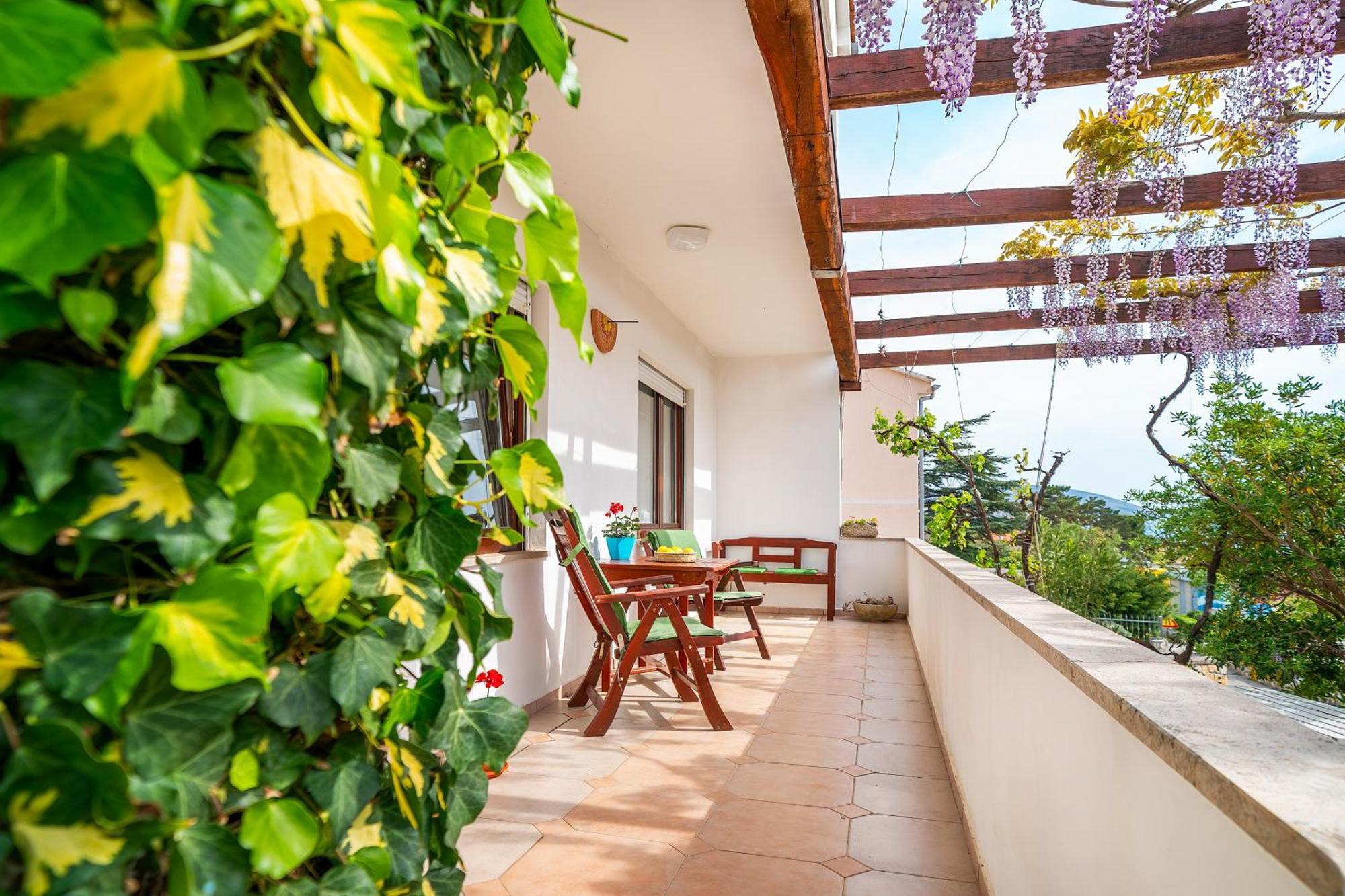 Apartments Edo With Terrace Baška Exterior foto